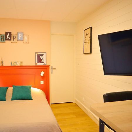 Studio Moderne Et Tout Equipe Au Coeur De Bourbourg - Gare A Proximite Exteriér fotografie