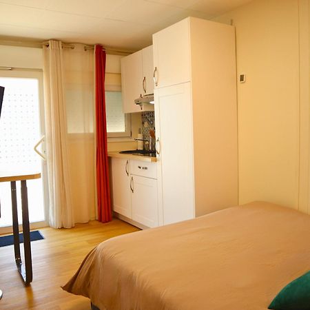 Studio Moderne Et Tout Equipe Au Coeur De Bourbourg - Gare A Proximite Exteriér fotografie